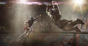 Thor (Chris Hemsworth) & Hulk (Mark Ruffalo) Thor (Chris Hemsworth) & Hulk (Mark Ruffalo)