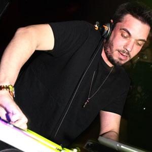 DJ AM