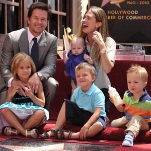 Mark Wahlberg, Rhea Durham, Ella, Michael, Brendan, Grace