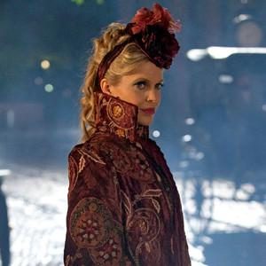 TRUE BLOOD,  Kristin Bauer van Straten