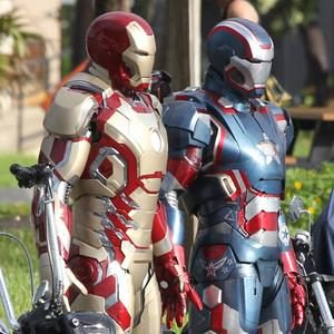 Robert Downey Jr., Iron Man suits