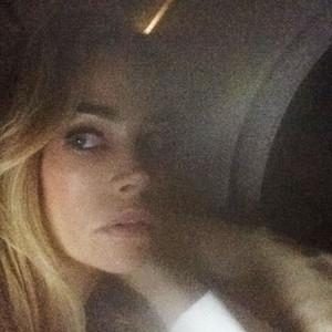 Denise Richards, Instagram