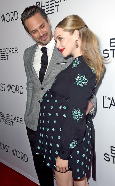 Amanda Seyfried & Thomas Sadoski Amanda Seyfried & Thomas Sadoski