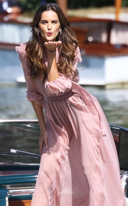 Izabel Goulart Izabel Goulart