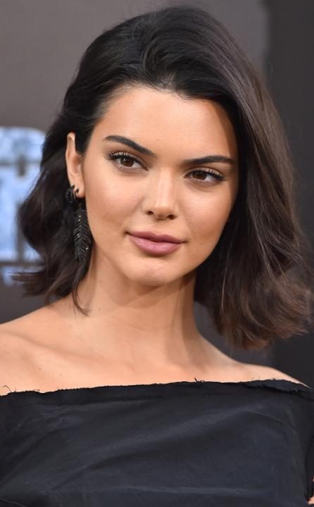 O nome do meio de Kendall é Nicole O nome do meio de Kendall é Nicole