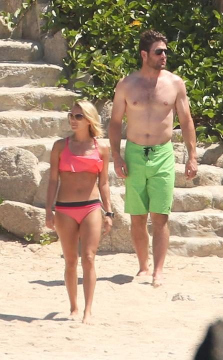 Carrie Underwood & Mike Fisher Carrie Underwood & Mike Fisher