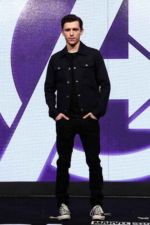 Tom Holland (Seoul) Tom Holland (Seoul)