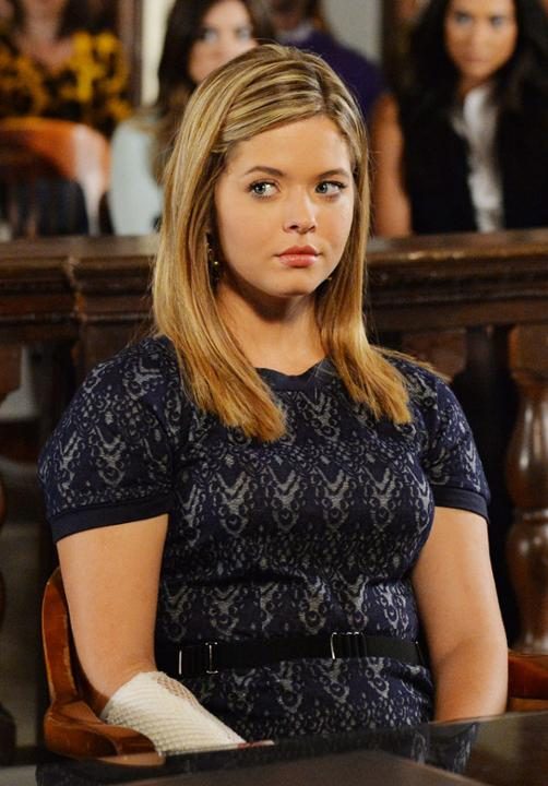 Alison DiLaurentis (Sasha Pieterse), <i>Pretty Little Liars</i> Alison DiLaurentis (Sasha Pieterse), <i>Pretty Little Liars</i>