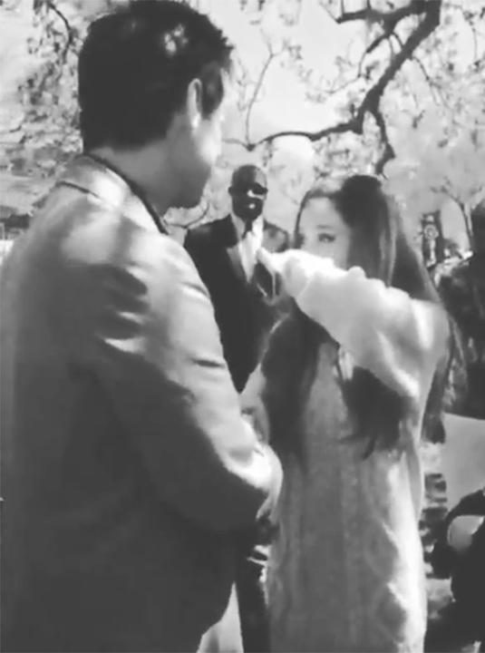 Ariana Grande & Jim Carrey Ariana Grande & Jim Carrey