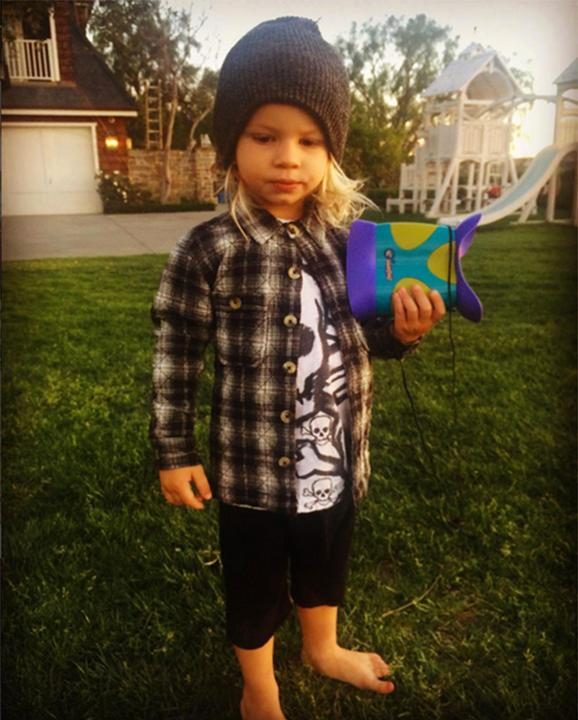 Ace Knute - Jessica Simpson Ace Knute - Jessica Simpson