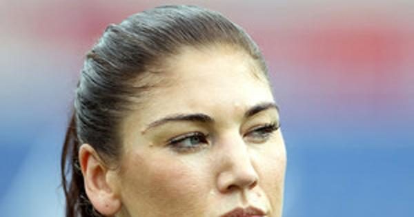Hope Solo Addresses Leaked Nude Photos, Maintains Innocence Against