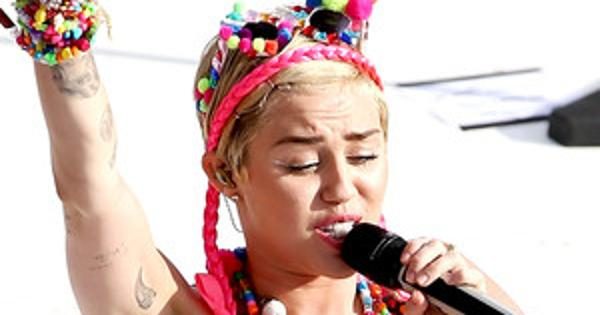 Watch Being Cyrus Online Mic Watch Being Cyrus Online Mic