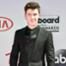 Shawn Mendes, 2016 Billboard Music Awards