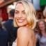 ESC: Margot Robbie