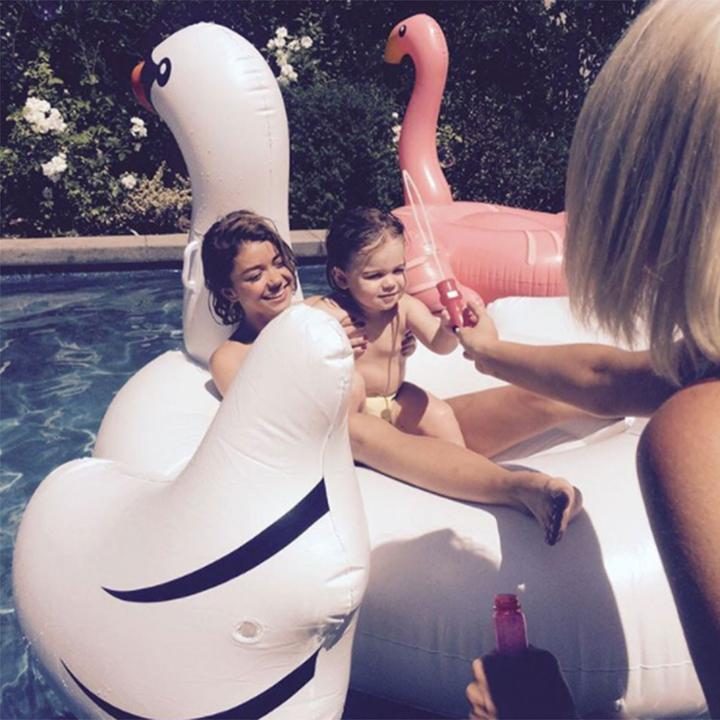 Sarah Hyland & Jaime King Sarah Hyland & Jaime King