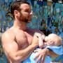 Liev Schreiber, Alexander Schreiber
