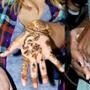 Jessica Simpson, Beyonce Knowles, Hands