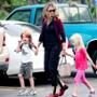 Julia Roberts, Hazel Moder, Phiinaeus Moder, Henry Moder