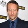 Alex O'Loughlin 