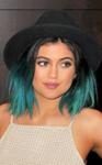 Kim ficou triste que Kylie foi para o seu casamento com o cabelo azul Kim ficou triste que Kylie foi para o seu casamento com o cabelo azul