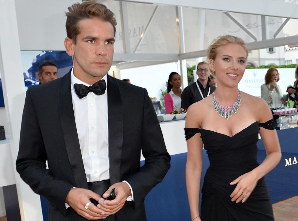 Scarlett Johansson & Romain Dauriac