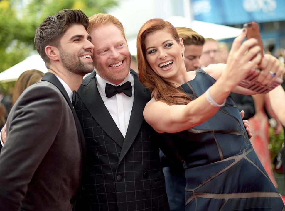 Justin Mikkita, Jesse Tyler Ferguson & Debra Messing Justin Mikkita, Jesse Tyler Ferguson & Debra Messing