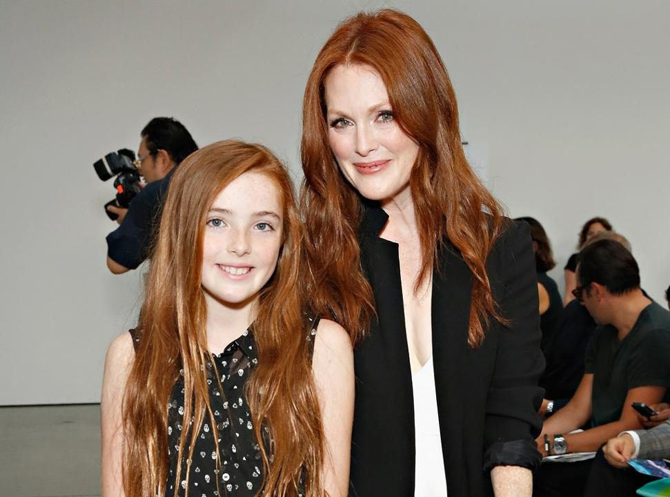 Liv Freundlich & Julianne Moore Liv Freundlich & Julianne Moore