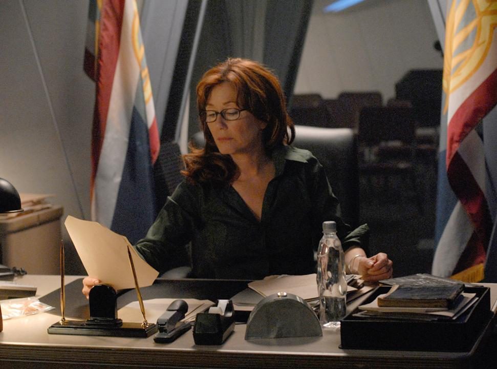 Mary McDonnell: Laura Roslin - <i>Battlestar Galactica</i> Mary McDonnell: Laura Roslin - <i>Battlestar Galactica</i>