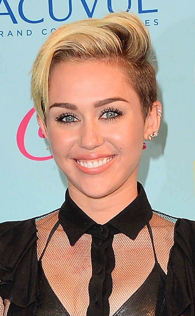 Hairstylist Chris McMillan Talks Helping Miley Cyrus Grow Out Her Pixie ...