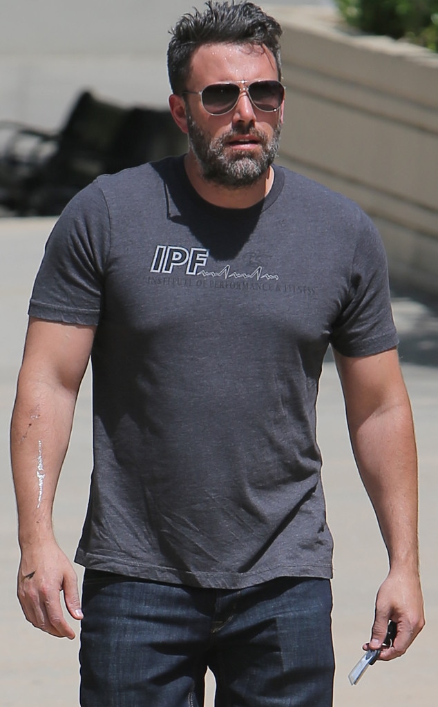 http://images.eonline.com/eol_images/Entire_Site/201569//rs_634x1024-150709155910-634-2ben-affleck-museum-atlanta.ls.7915.jpg