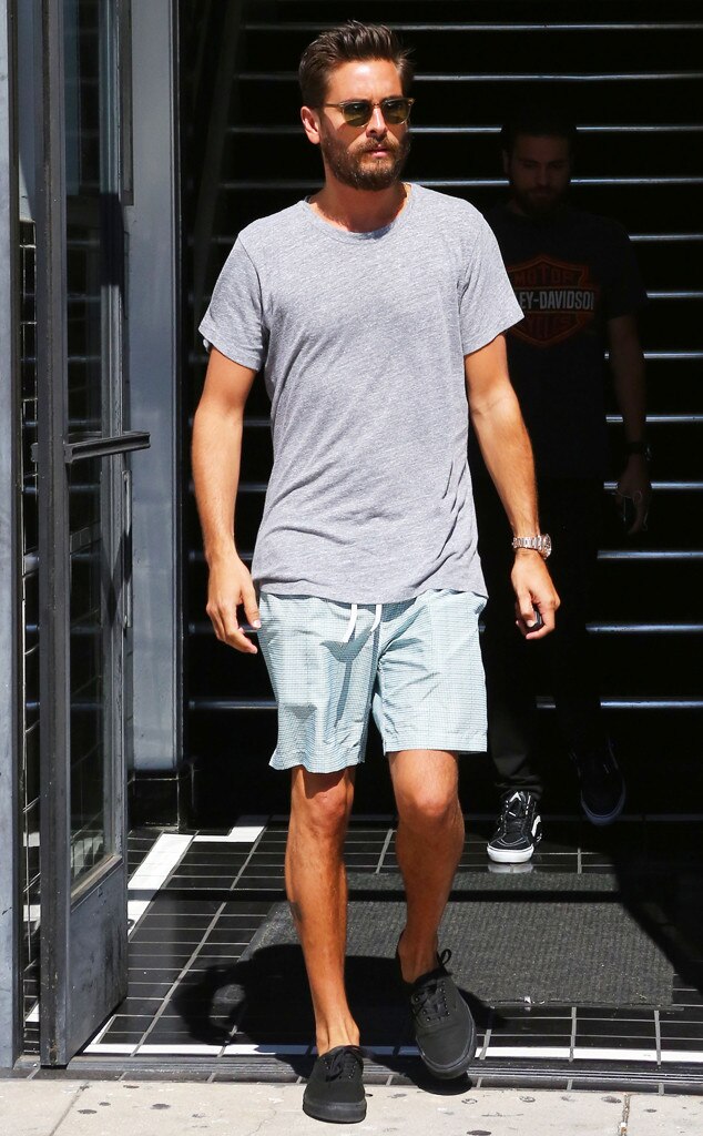 Scott Disick Enters Rehab, Kourtney Kardashian's Ex Struggling With ...