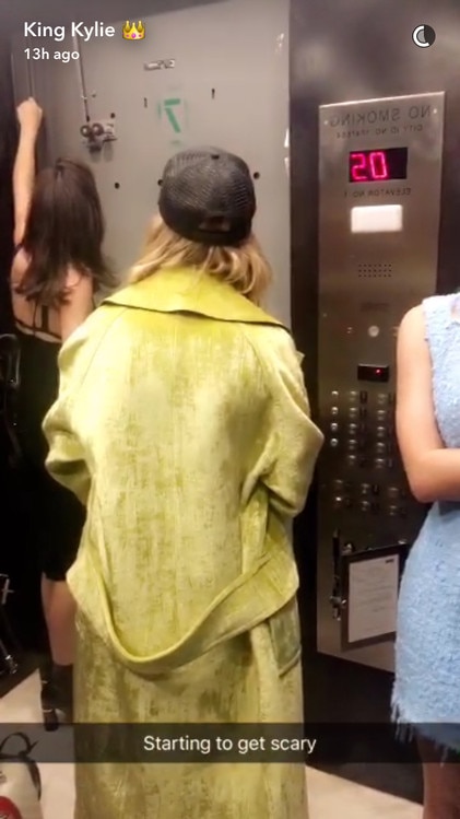 Kendall Jenner, Kylie Jenner, elevator