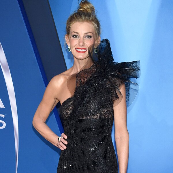 Faith Hill, 2017 CMA Awards