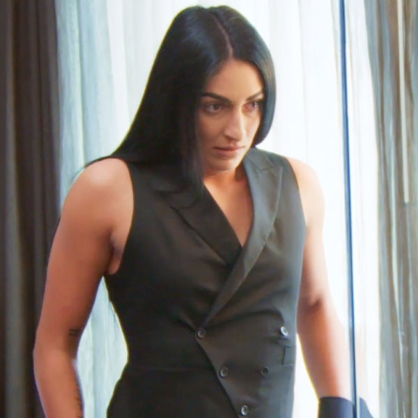 Sonya Deville, Total Divas 908