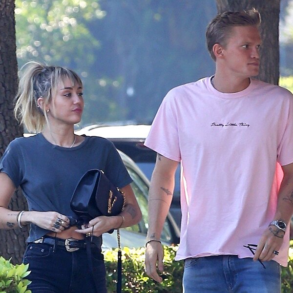 Miley Cyrus, Cody Simpson