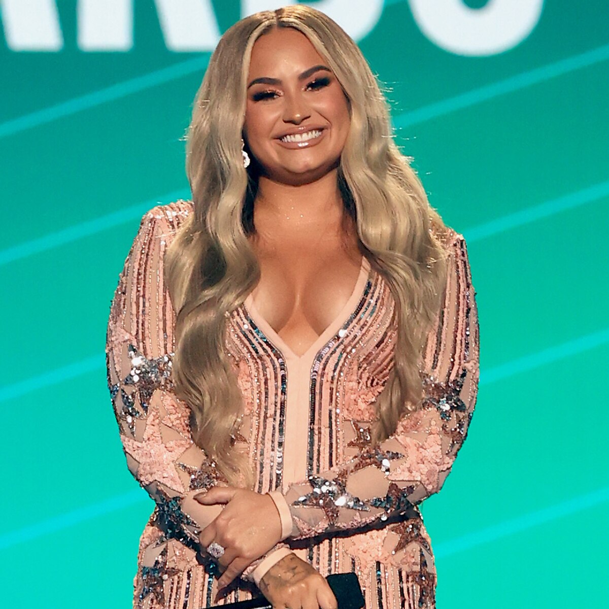 Demi Lovato, 2020 Peoples Choice Awards, PCAs, Show