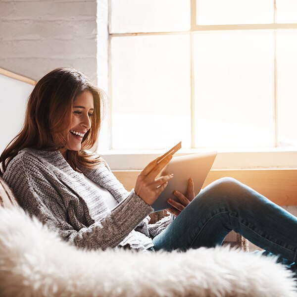 Ecomm: generic e-comm shopping images, stock photo, online shopping