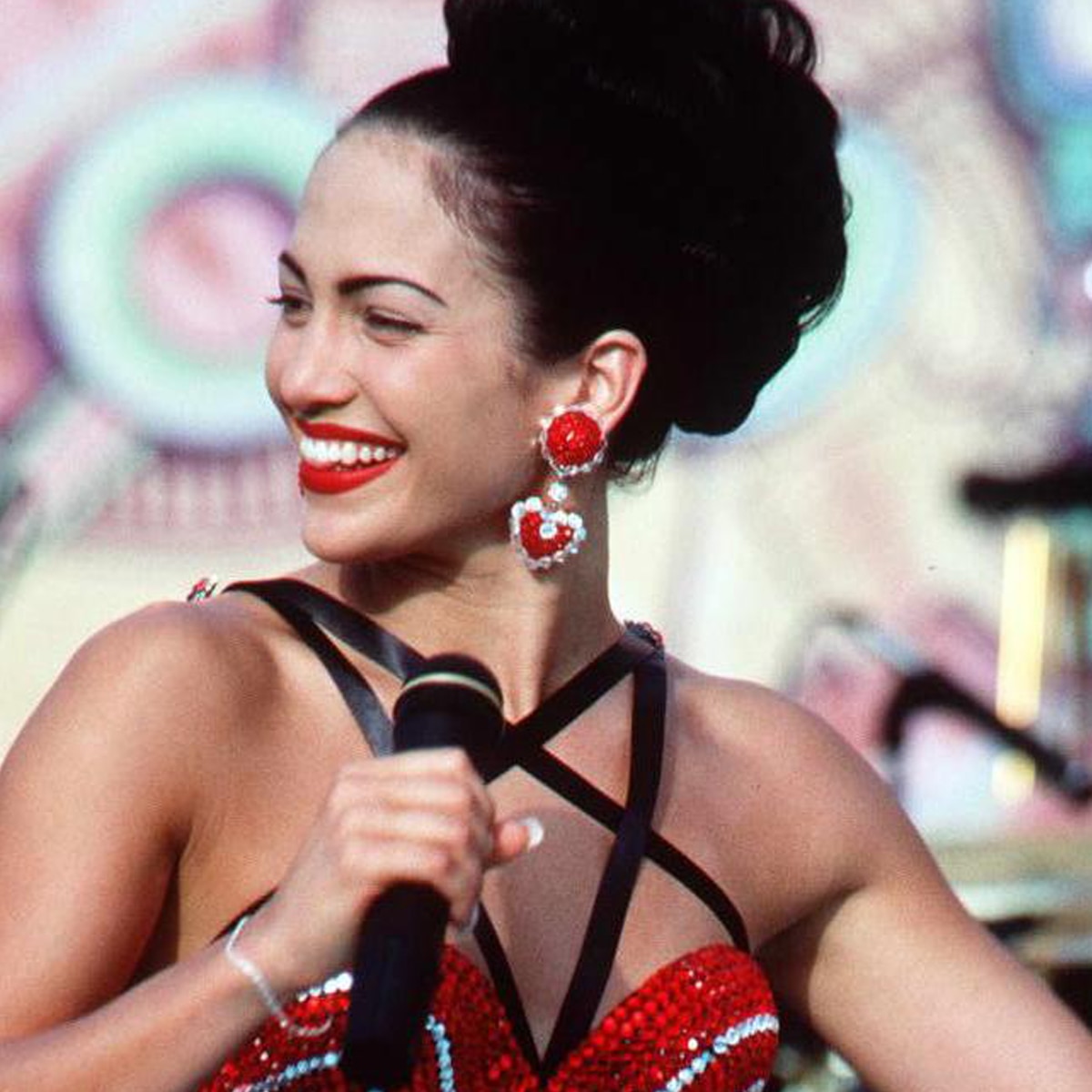 Jennifer Lopez, Selena Perez