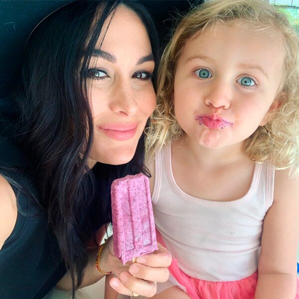 Brie Bella, Birdie