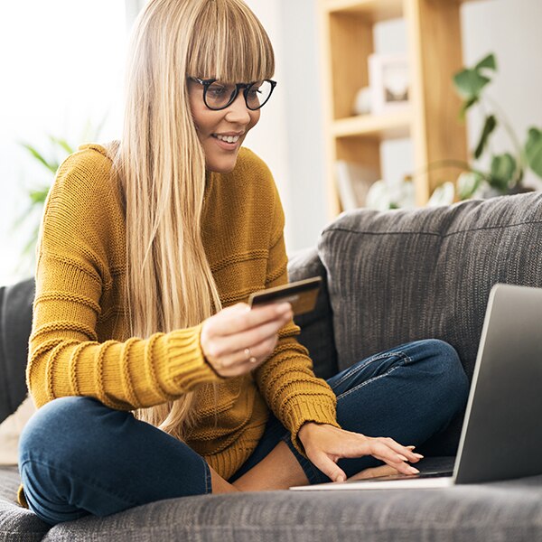 Ecomm: generic e-comm shopping images, stock photo, online shopping