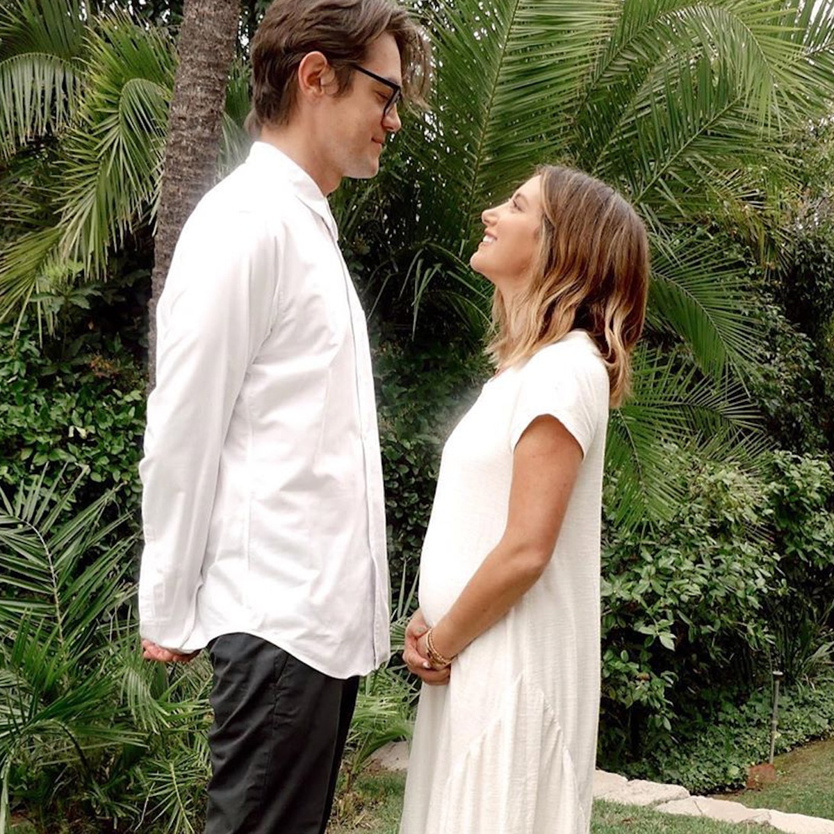 Ashley Tisdale, Christopher French, Pregnancy
