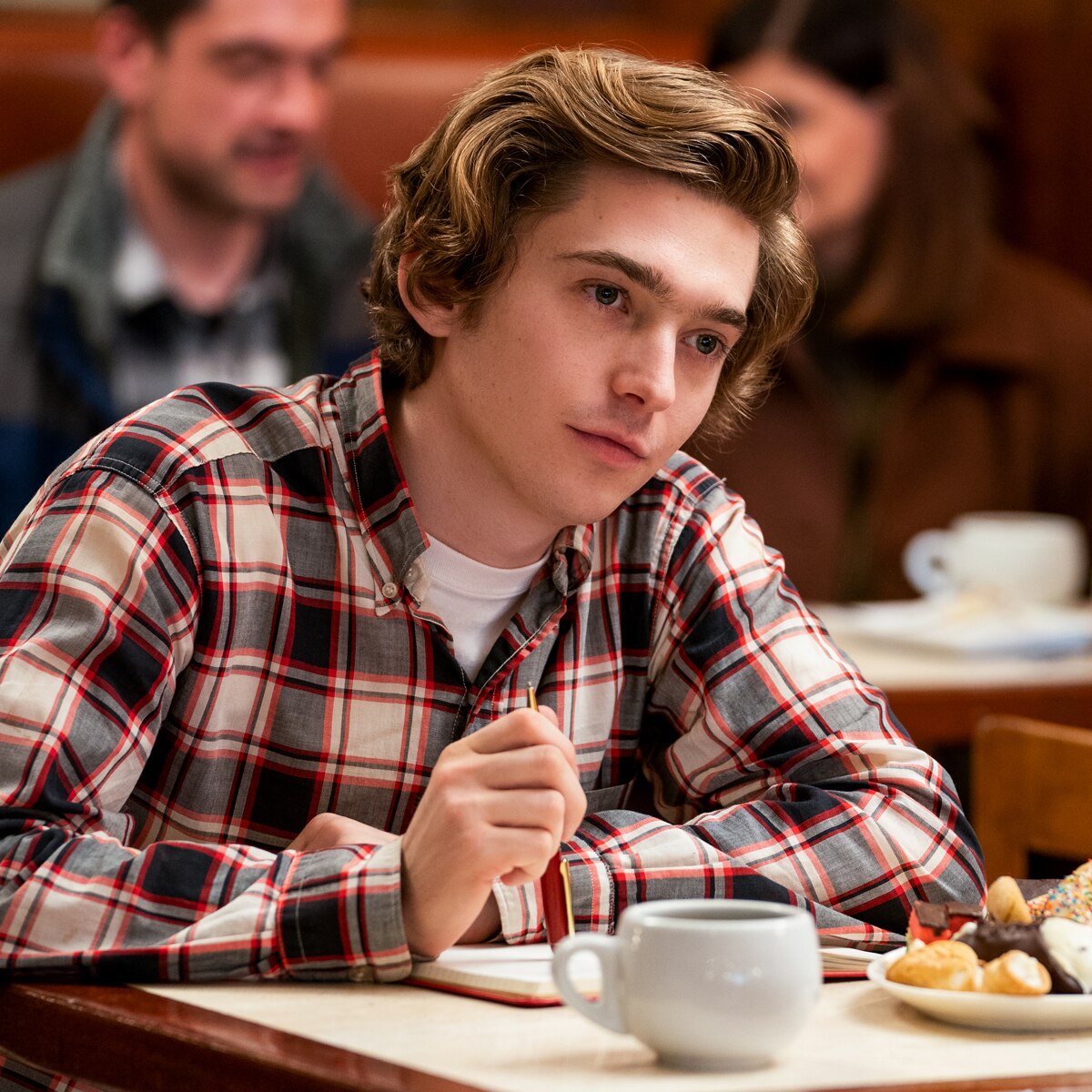 Austin Abrams, Dash and Lily