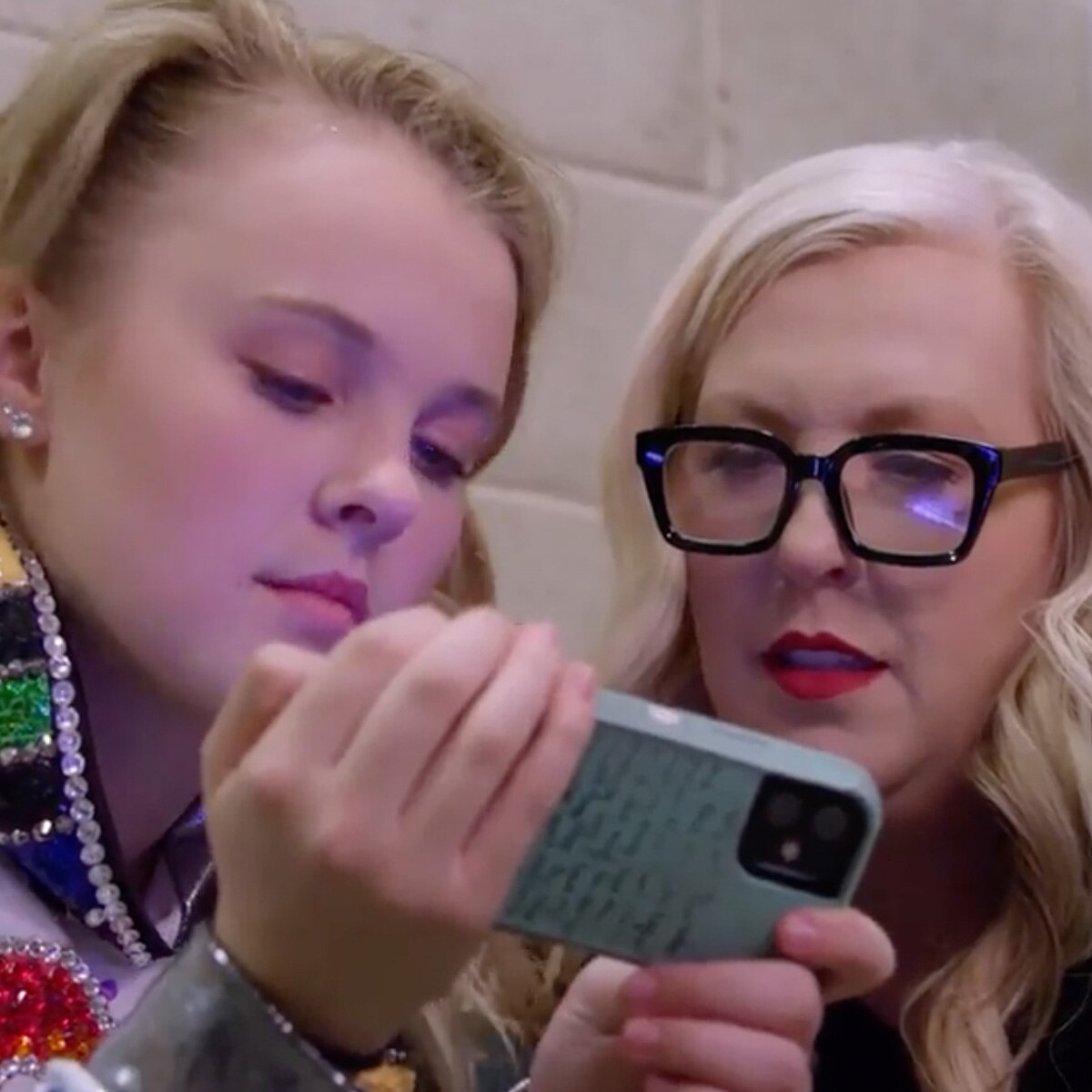 Siwa's Dance Pop Revolution, Jojo Siwa, Jessalynn Siwa