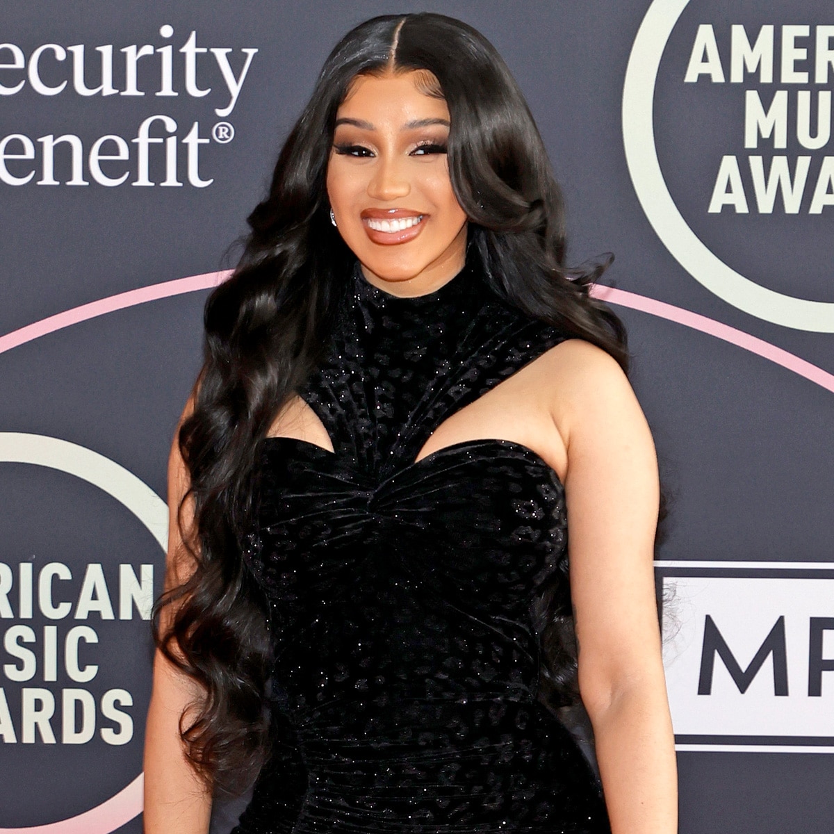 SHURCH.COM - Cardi B Turns Heads at the 2021 American Music Awards in ...