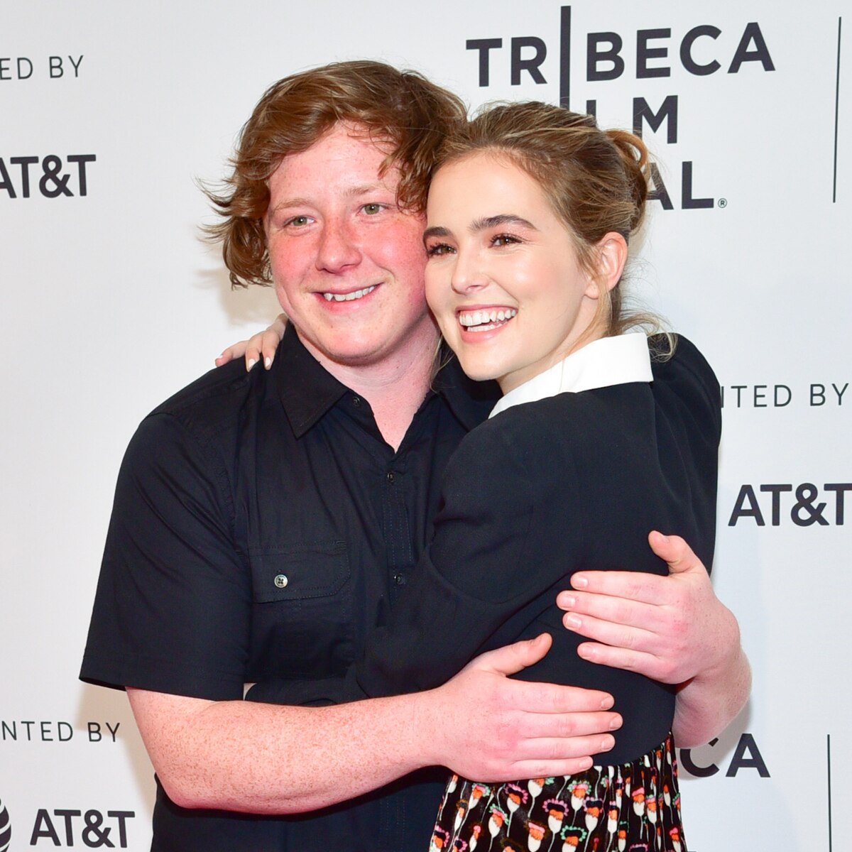 Zoey Deutch, Joey Morgan