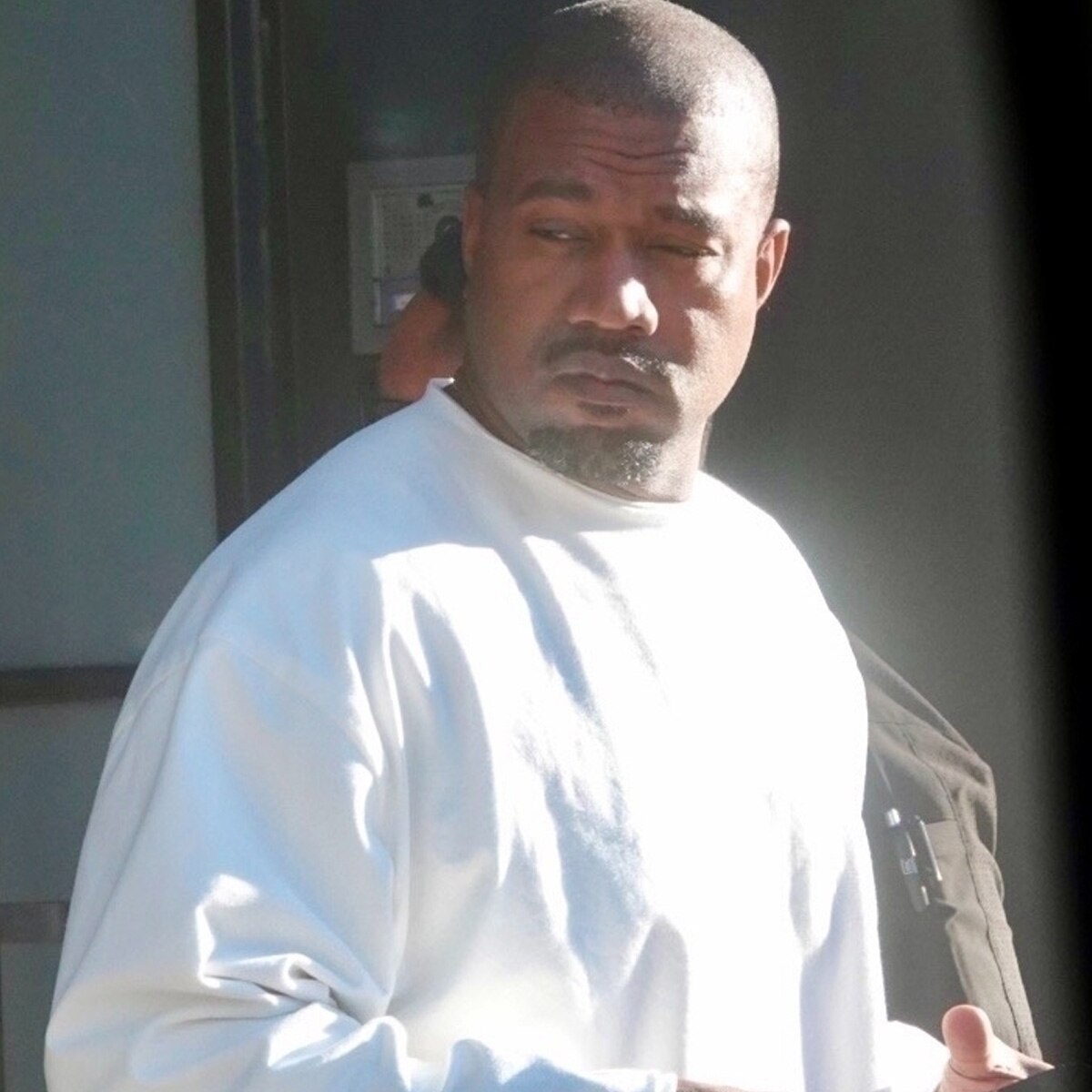 Kanye West, Wedding Ring