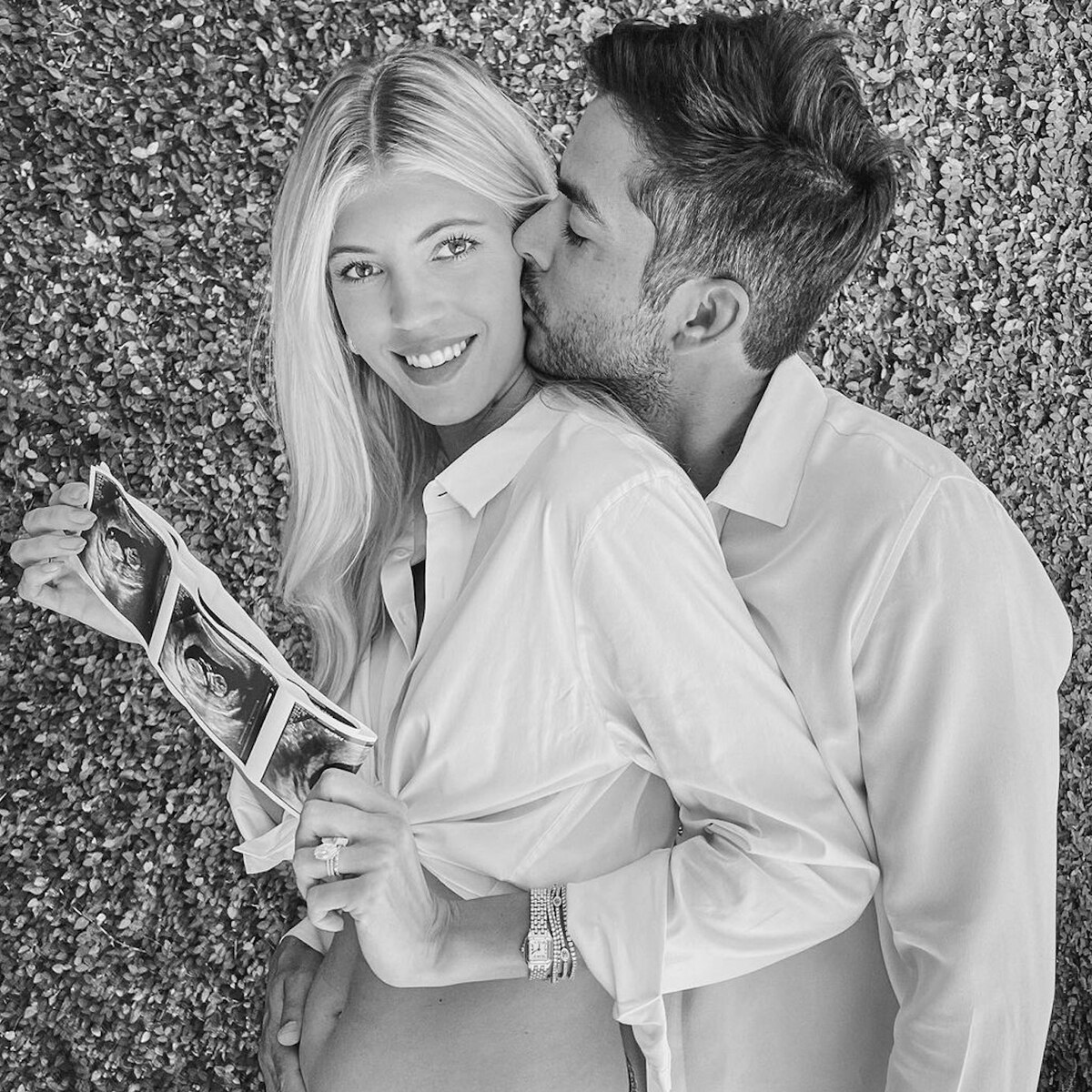 Devon Windsor, Johnny Dex, Pregnancy Announcement