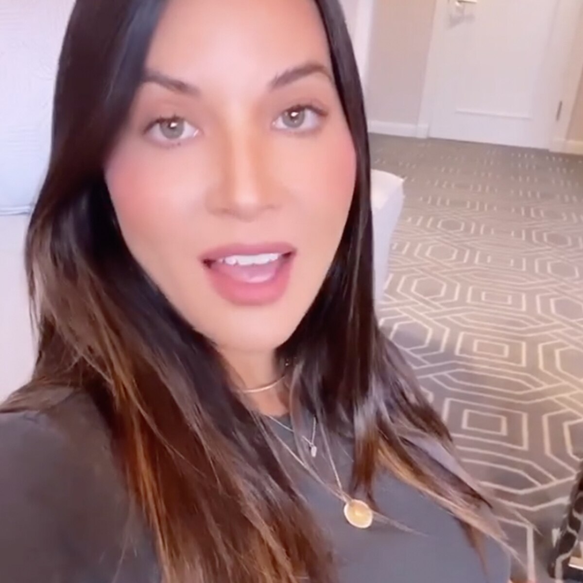 Olivia Munn, Bump, Instagram