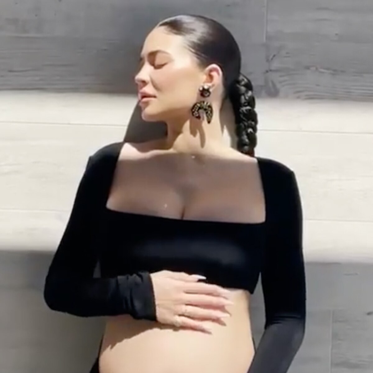 Kylie Jenner Pregnancy Announcement Video
