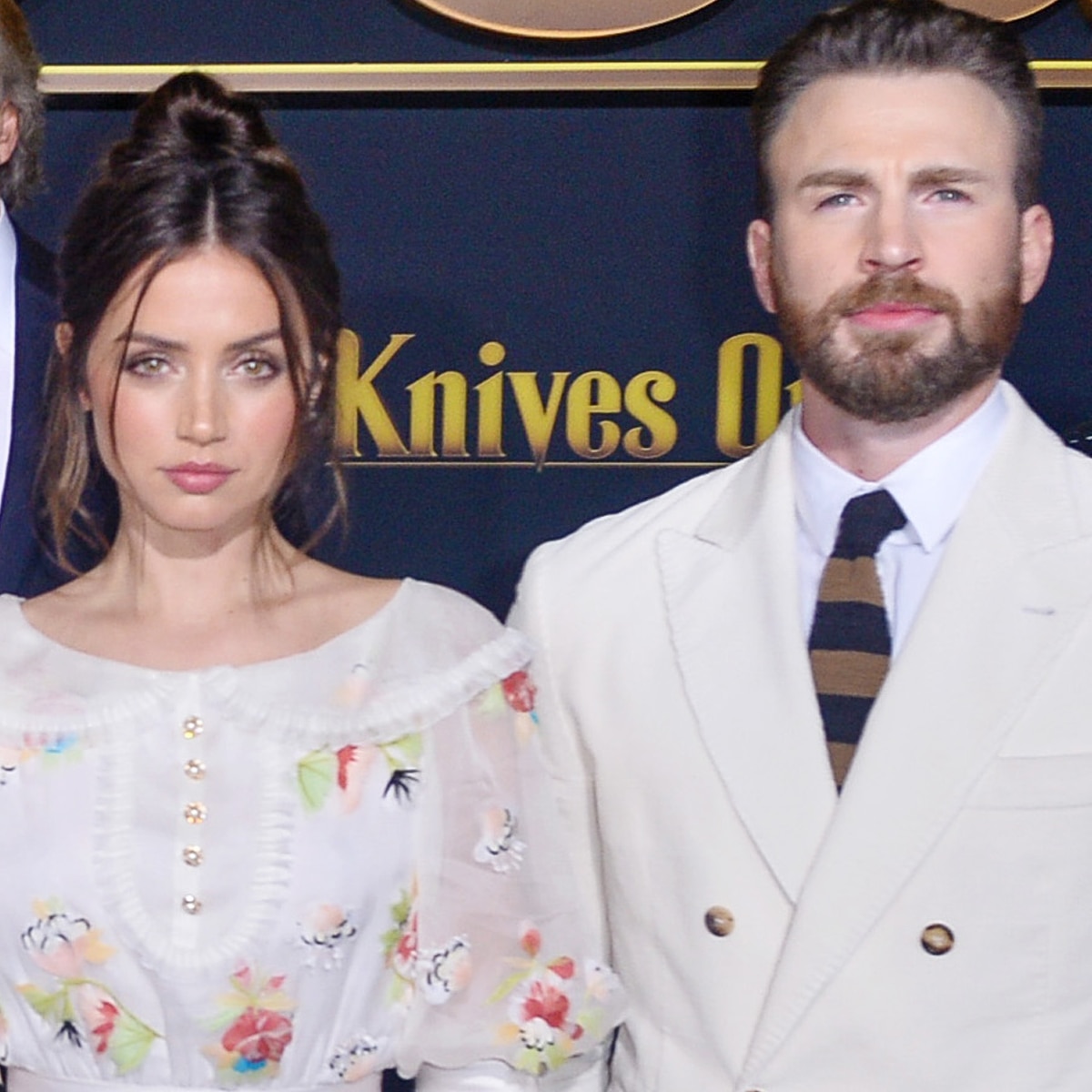 Shurchcom See Knives Out Co Stars Ana De Armas And Chris Evans Laugh While Reuniting On Set 5826